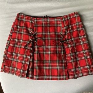 Lip service punk skirt